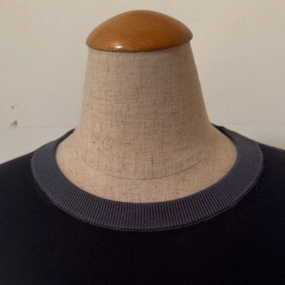 Men’s Massimo Dutti Dark Blue Sweater Tee with Yellow Accents and Gray Trim - Picture 4 of 6